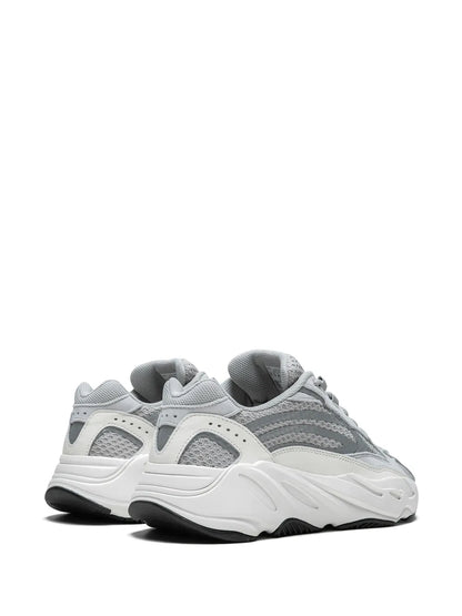 adidas Yeezy Boost 700 V2