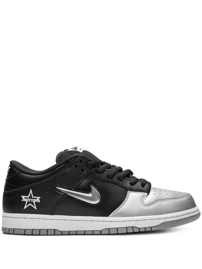 Nike X Supreme Sb Dunk Low Og Qs