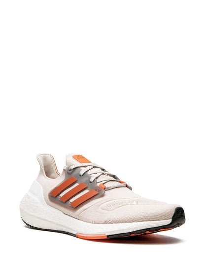 adidas Ultraboost 22