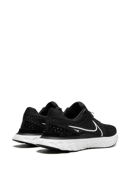 Nike React Infinity Run Flyknit 3
