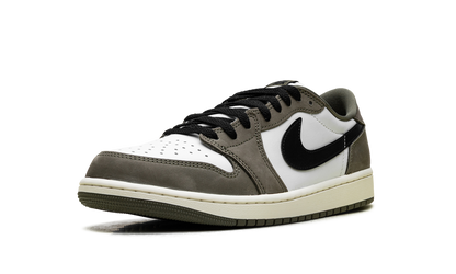 Air Jordan 1 Low "Medium Olive" HQ6998 200