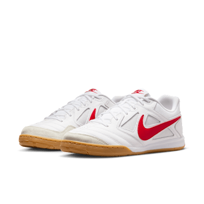 Nike Gato
