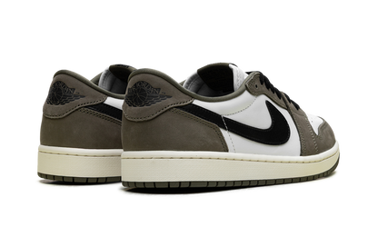 Air Jordan 1 Low "Medium Olive" HQ6998 200